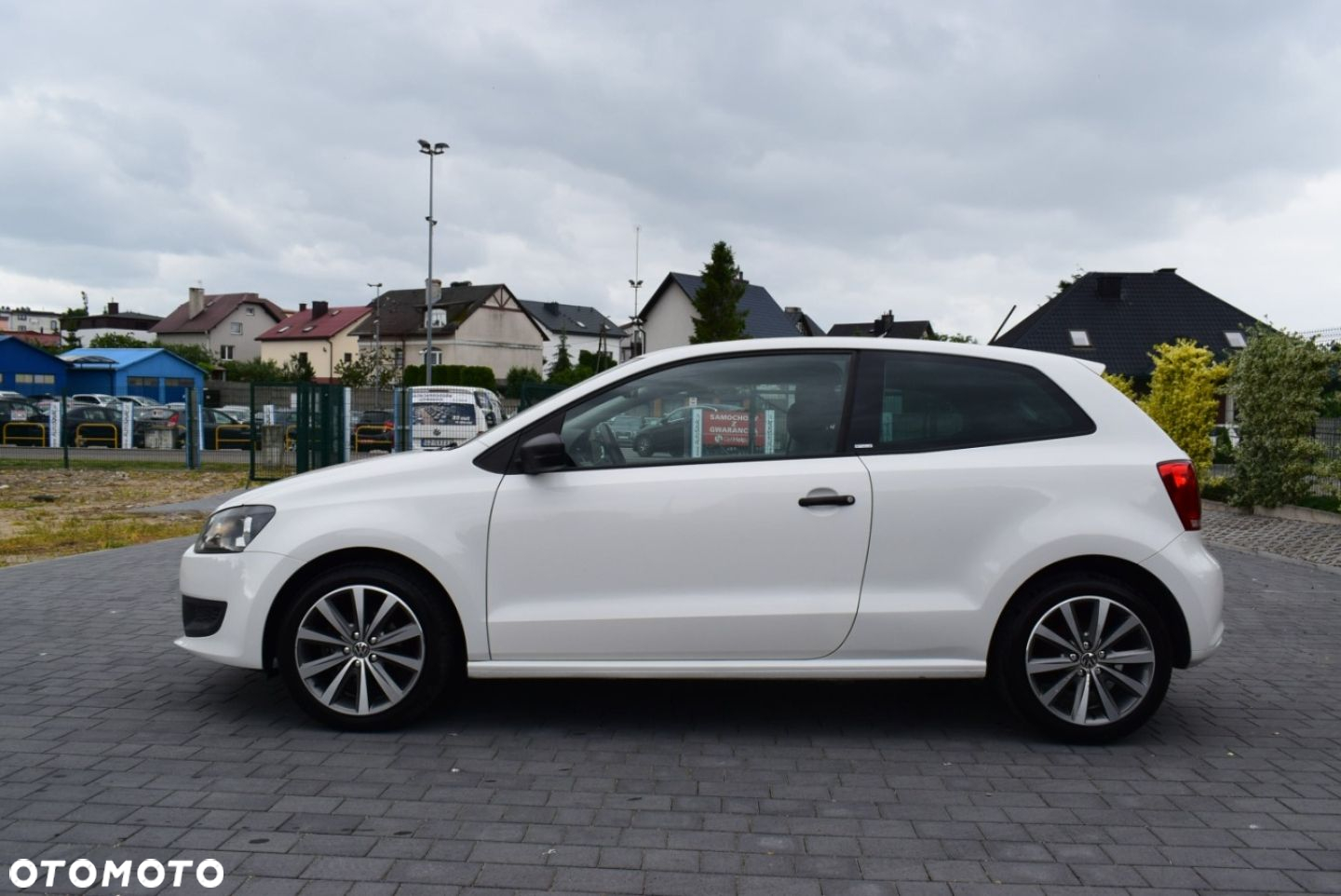 Volkswagen Polo - 2