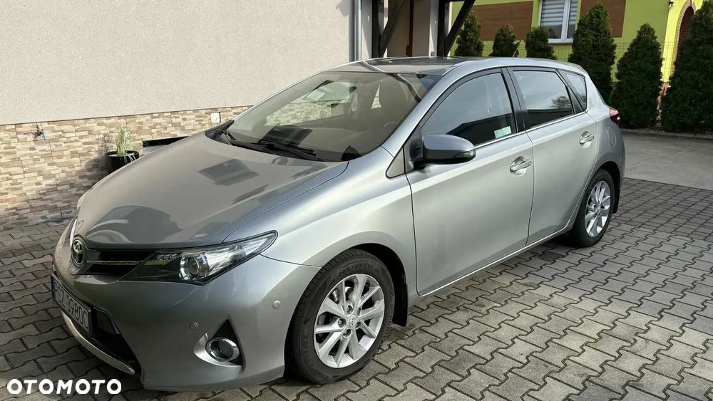 Toyota Auris 1.6 Premium + MM - 1