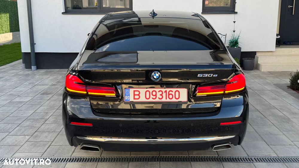 BMW Seria 5 530e Aut. Luxury Line - 8