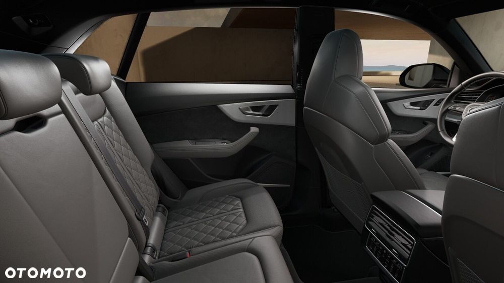 Audi Q8 - 8