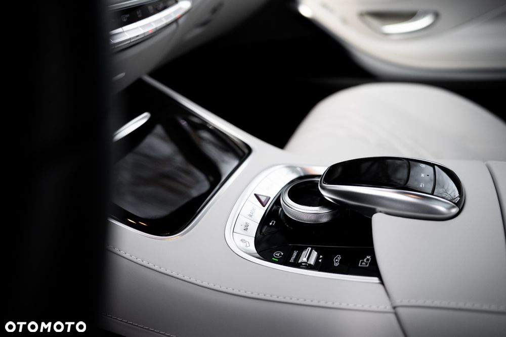 Mercedes-Benz Klasa S 560 4-Matic 9G-TRONIC - 29