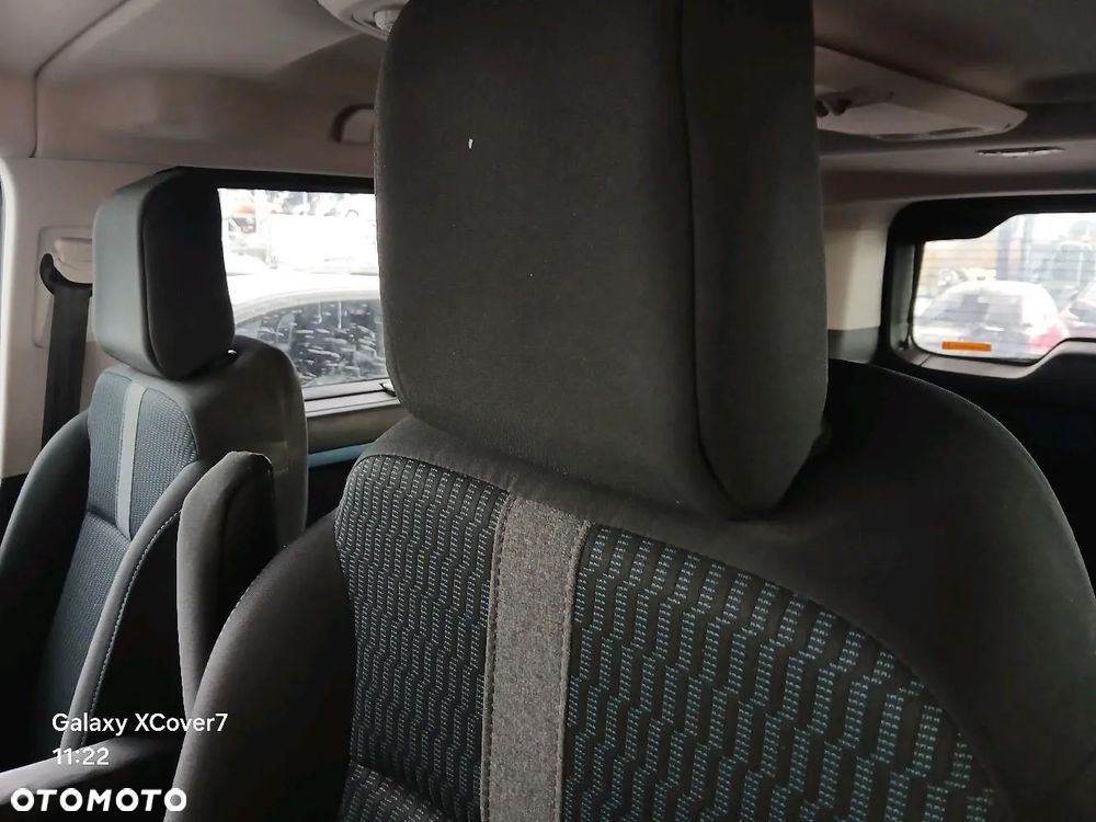 Peugeot Traveller 2.0 BlueHDi Compact Active - 15