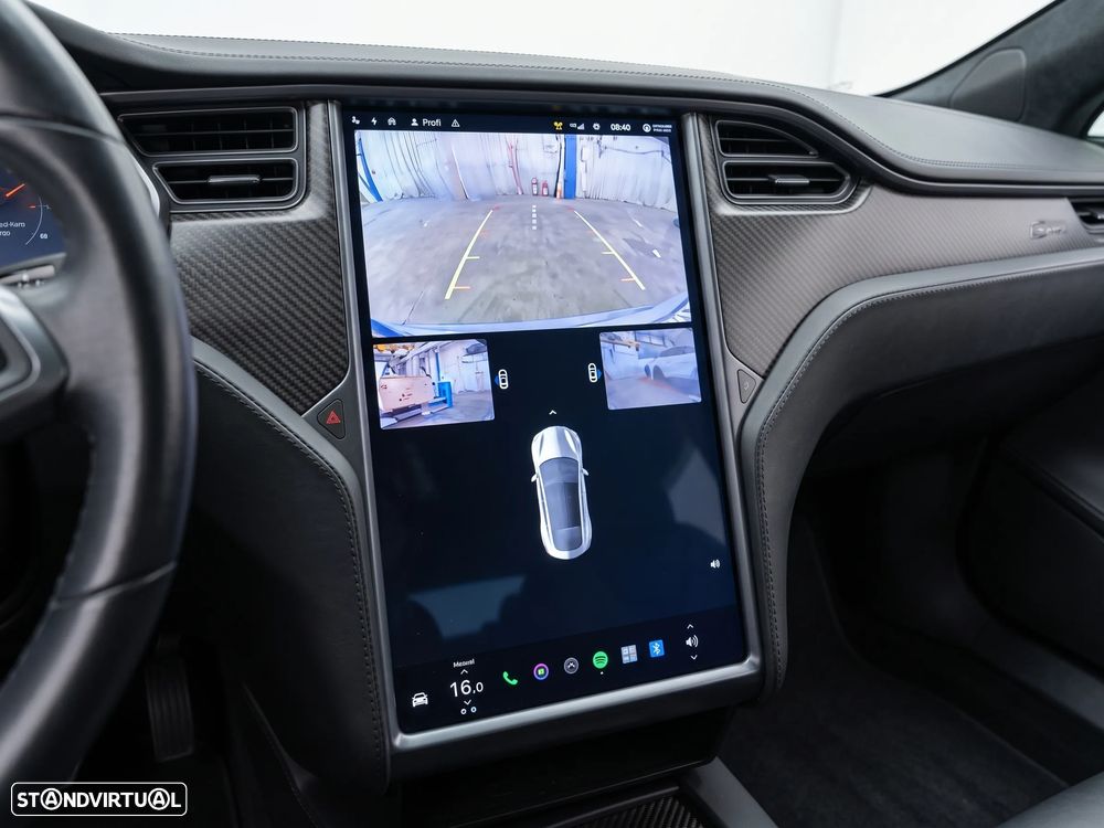 Tesla Model S - 5