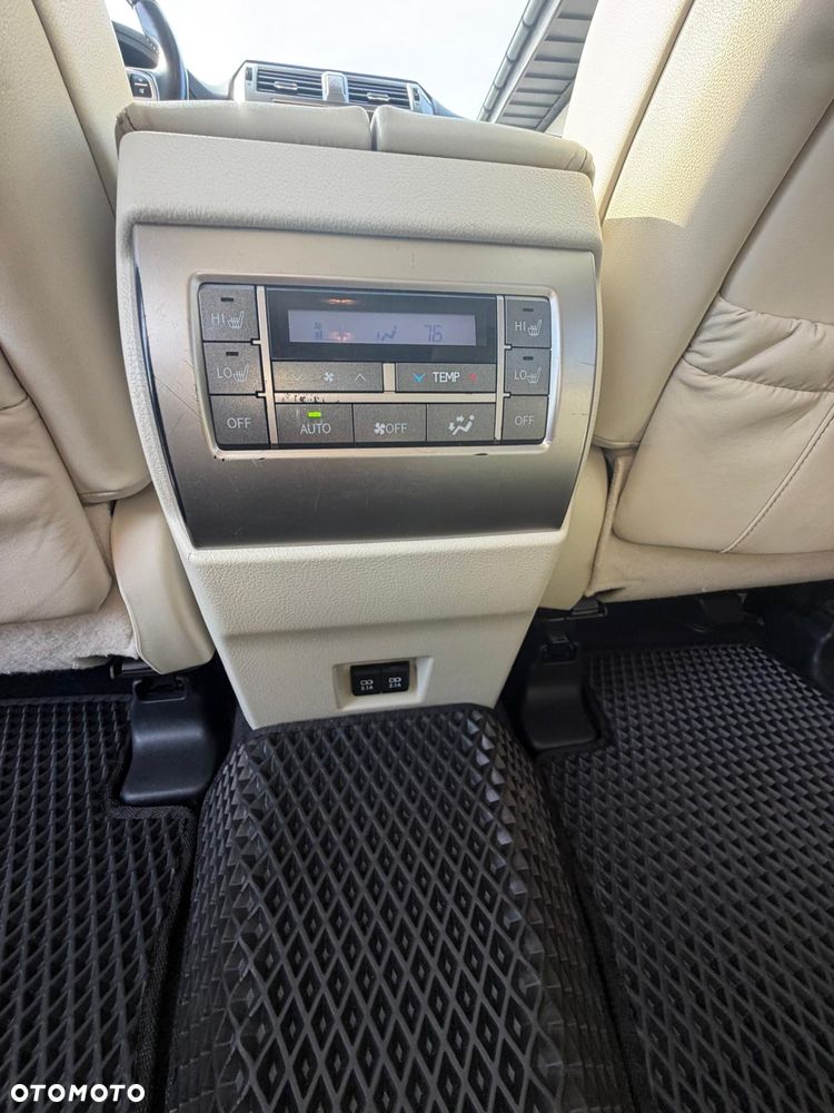 Lexus GX - 13