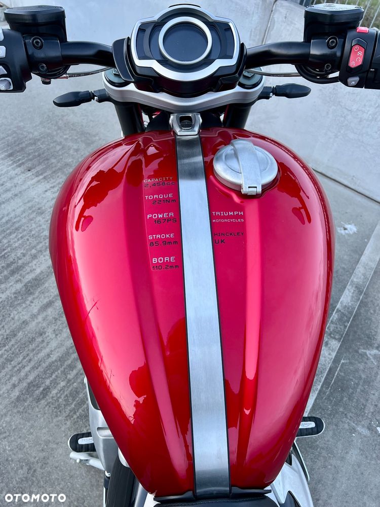 Triumph Rocket - 14