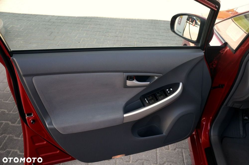 Toyota Prius - 15