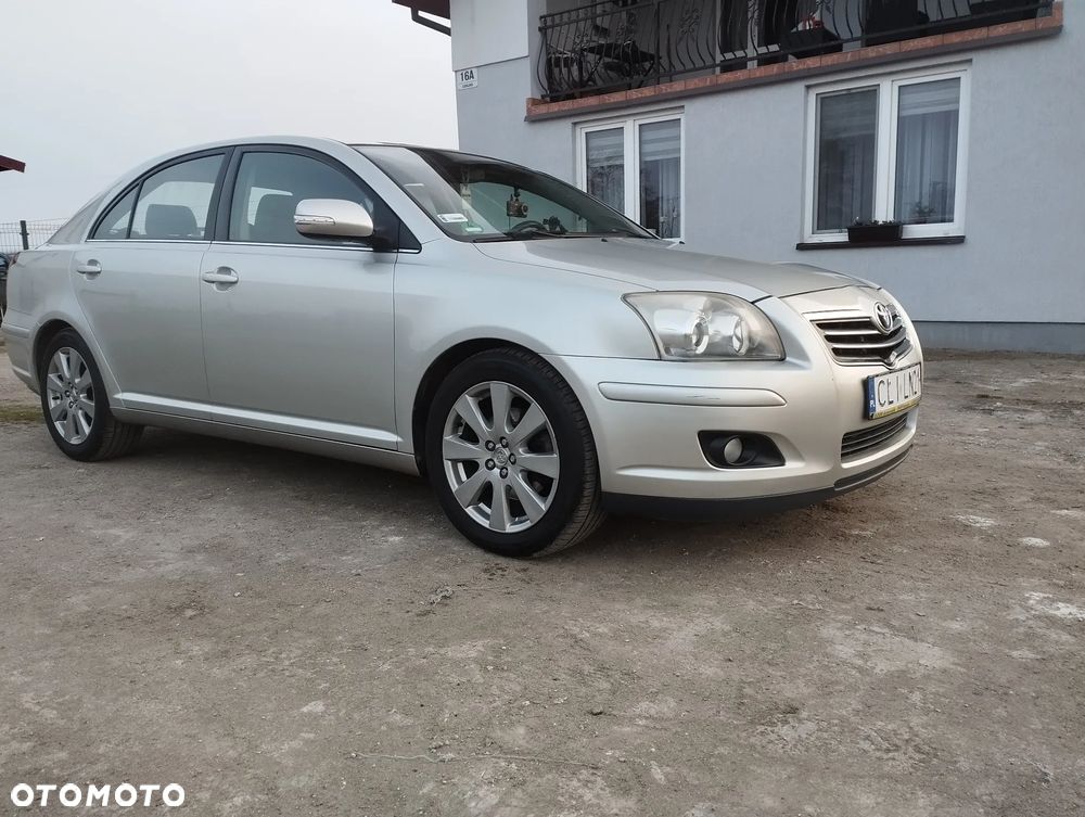Toyota Avensis 2.0 D-4D Sol - 24