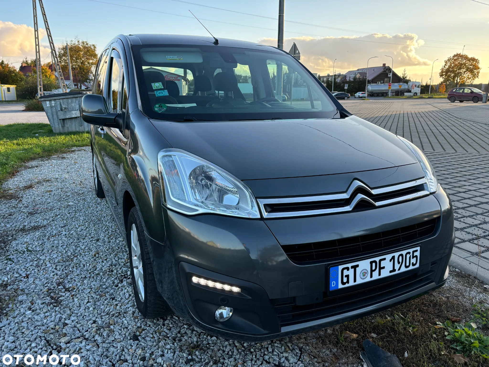 Citroën Berlingo Multispace BlueHDi 100 FEEL - 18