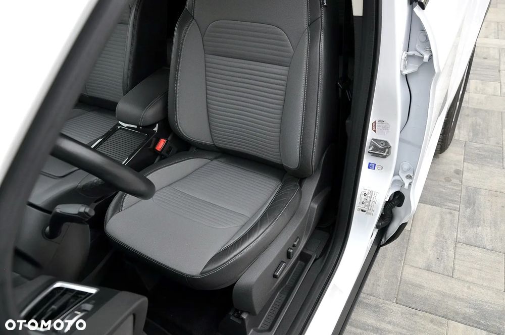 Ford Kuga 1.5 EcoBoost 2x4 Titanium - 9