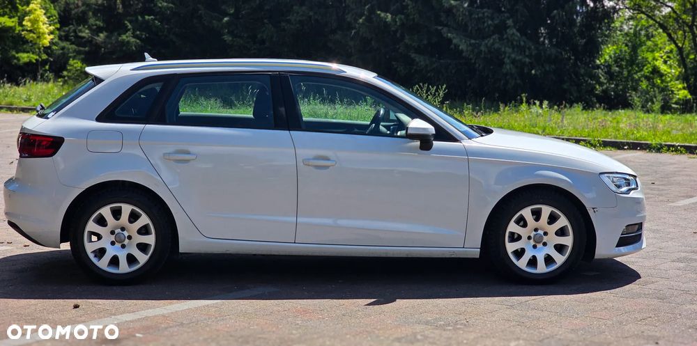 Audi A3 Sportback 2.0 TDI quattro Ambiente - 9