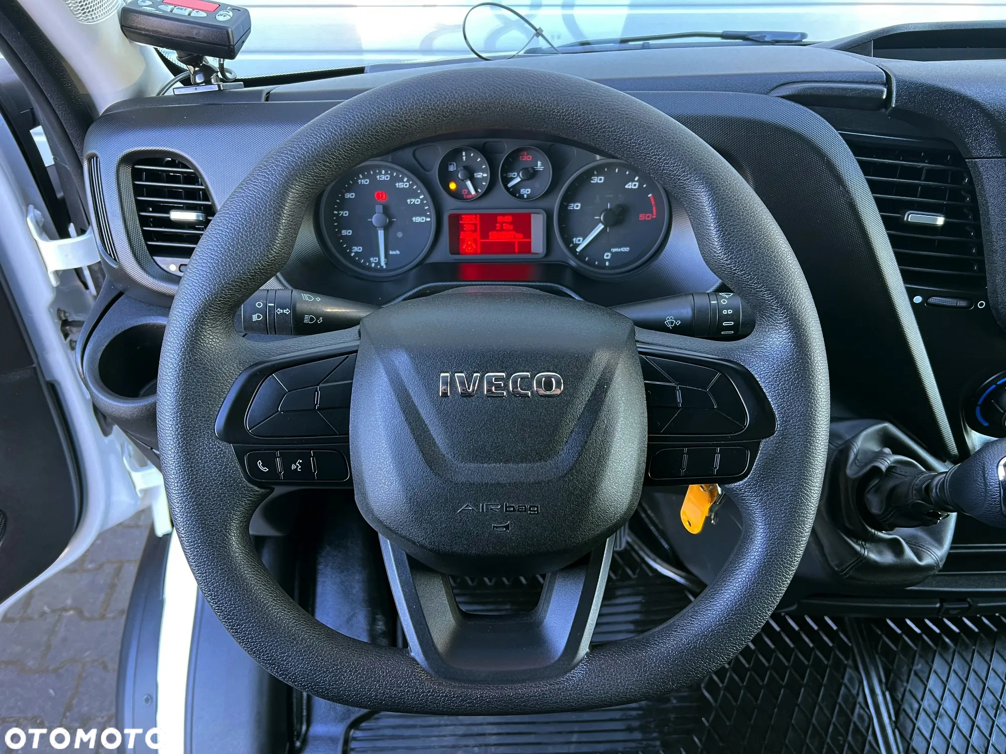 Iveco Daily 35S16 3.0 Kontener Chłodnia Izoterma 3x Drzwi Salon PL, Jeden Właściciel - 14