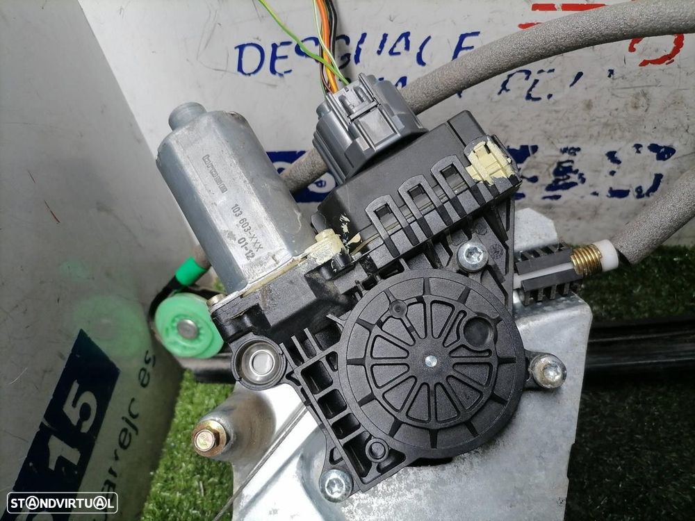 ELEVADOR DE VIDRO FRONTAL ESQUERDO FORD FOCUS SEDAN 2002 -103603XXX - 1