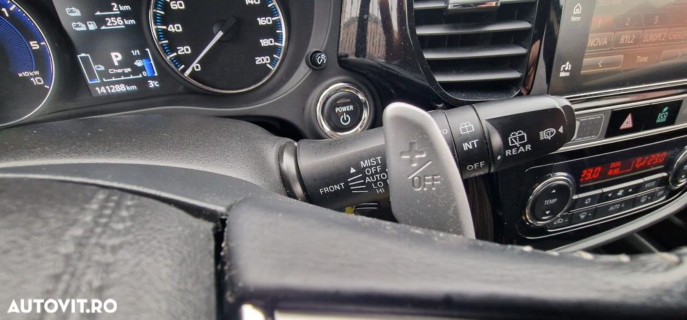 Mitsubishi Outlander 2.4 4WD Diamant+ - 12