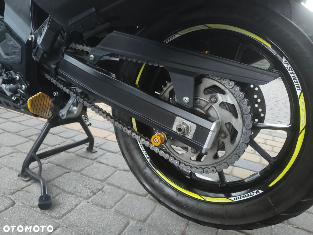 Suzuki V-STROM - 4
