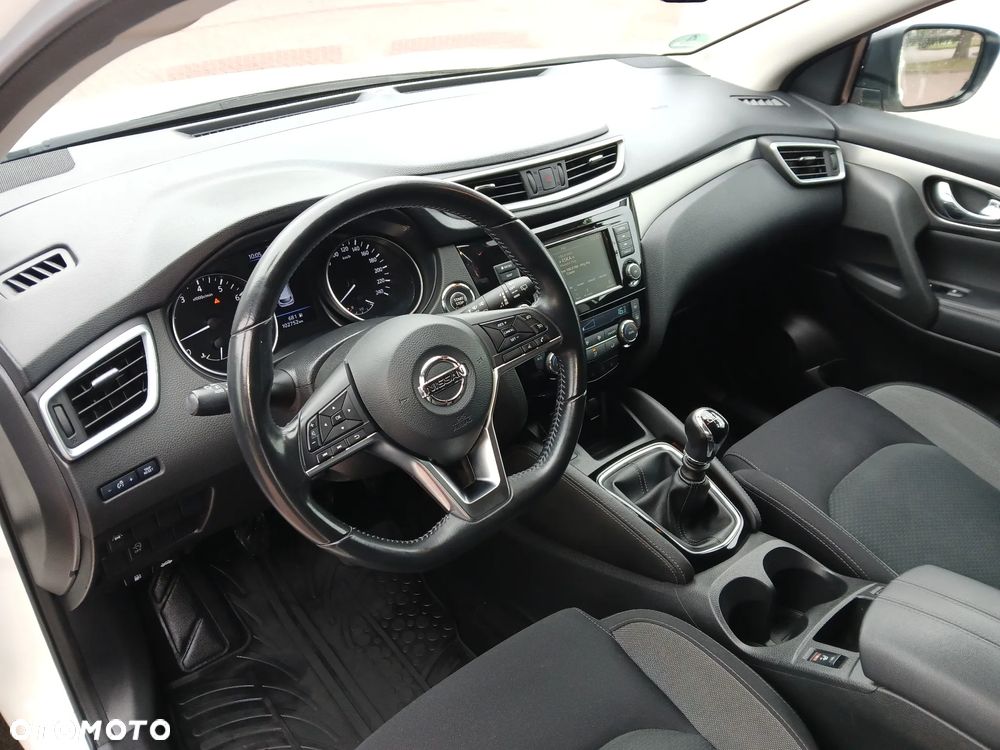 Nissan Qashqai 1.3 DIG-T N-Connecta - 9