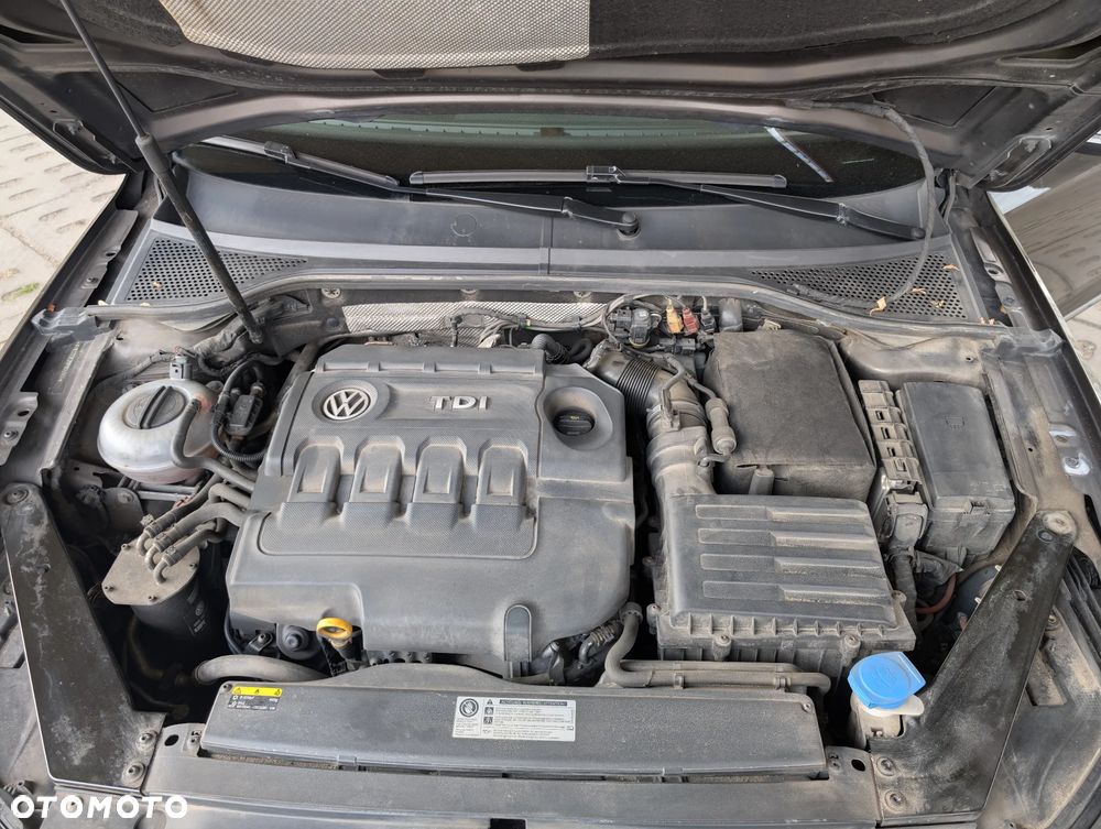 Volkswagen Passat 2.0 TDI BMT Highline DSG - 14