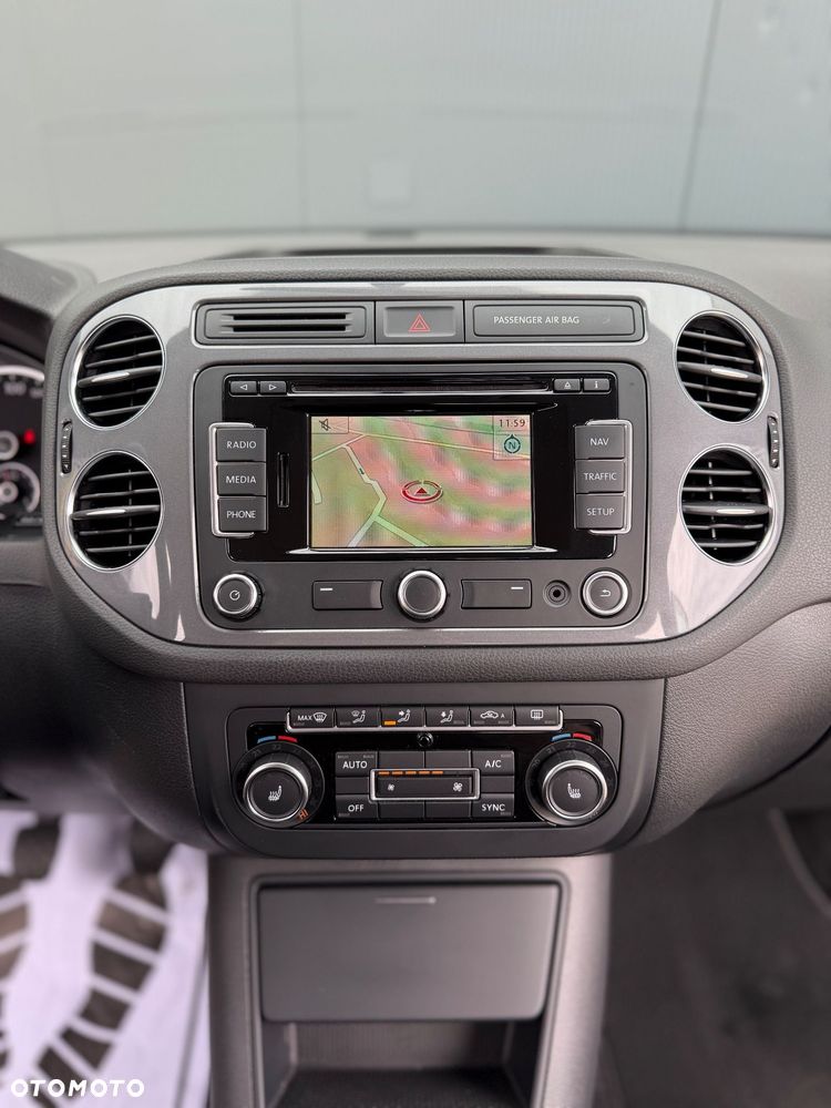 Volkswagen Tiguan 1.4 TSI BlueMotion Technology Exclusive - 21