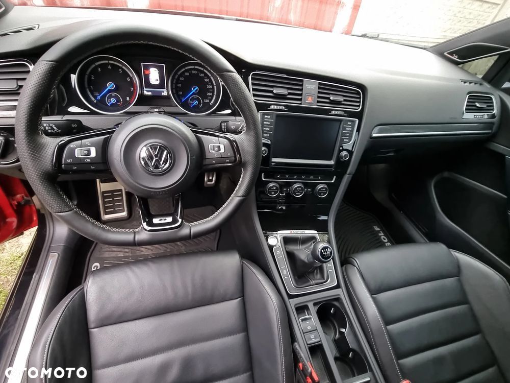 Volkswagen Golf R 4Motion (BlueMotion Technology) - 12