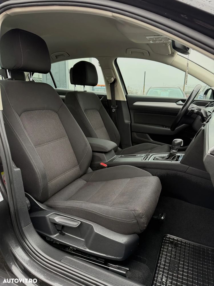 Volkswagen Passat 2.0 TDI DSG Comfortline - 15
