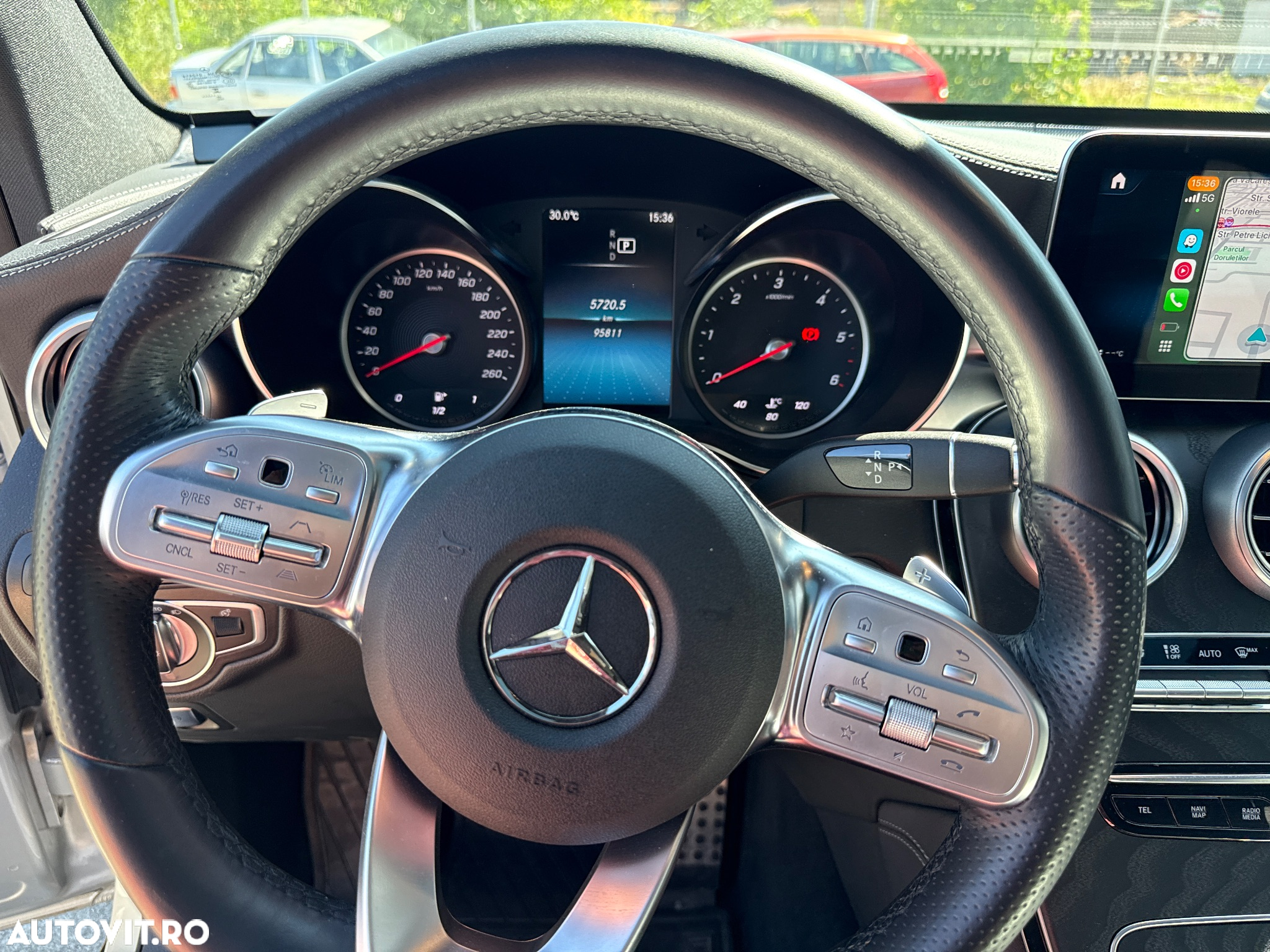 Mercedes-Benz GLC 220 d 4MATIC - 32