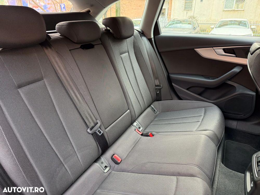 Audi A4 2.0 40 TDI quattro S tronic MHEV Advanced - 24