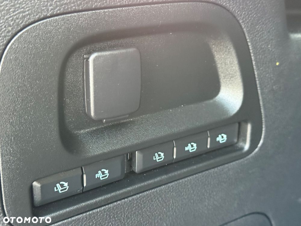 Ford S-Max 2.0 EcoBlue Titanium - 22