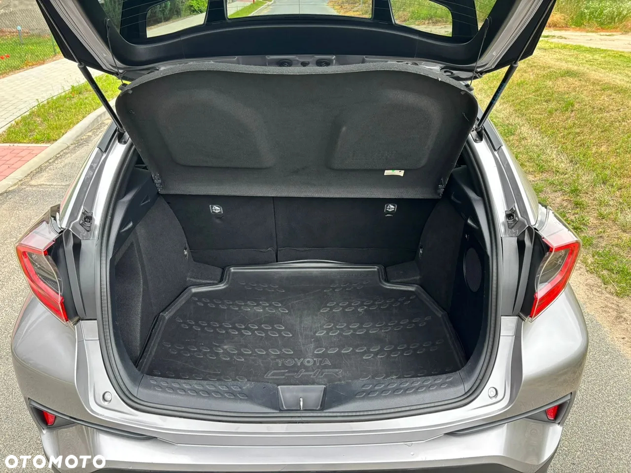 Toyota C-HR 1.8 Hybrid GPF Executive - 21