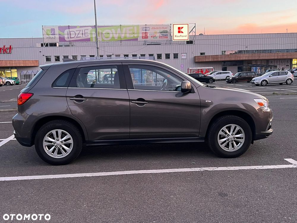 Mitsubishi ASX 1.6 Inform - 1