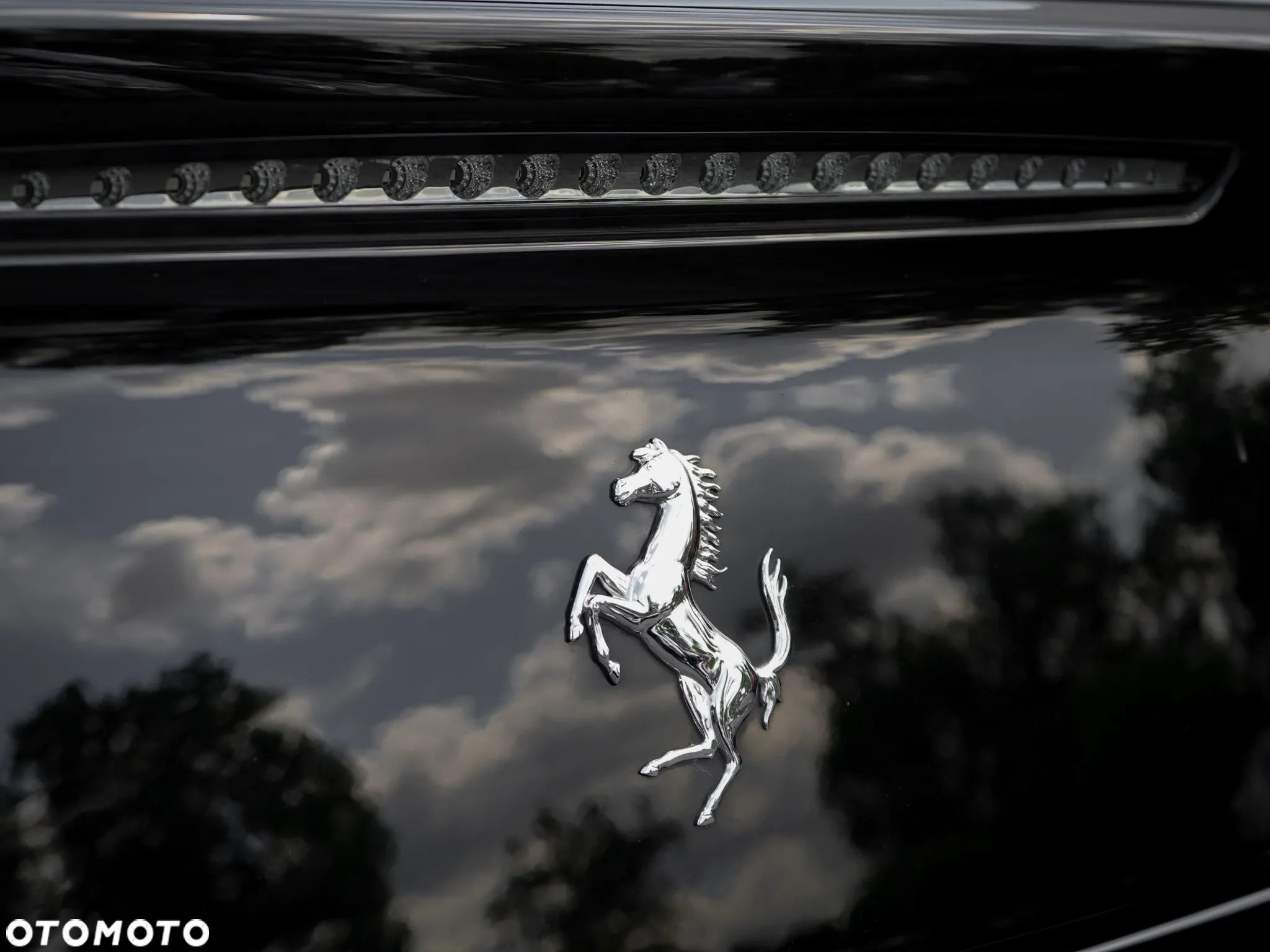 Ferrari GTC4Lusso - 8