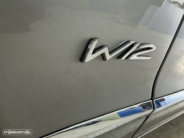 Bentley Flying Spur W12 - 35