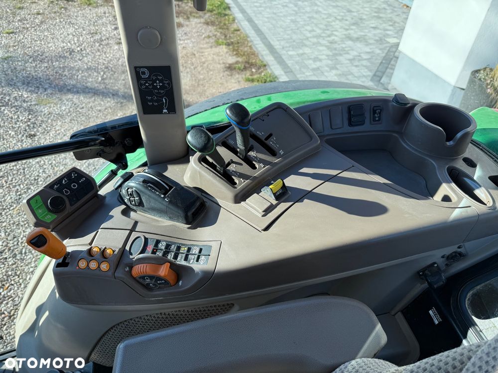 John Deere R5100 - 13