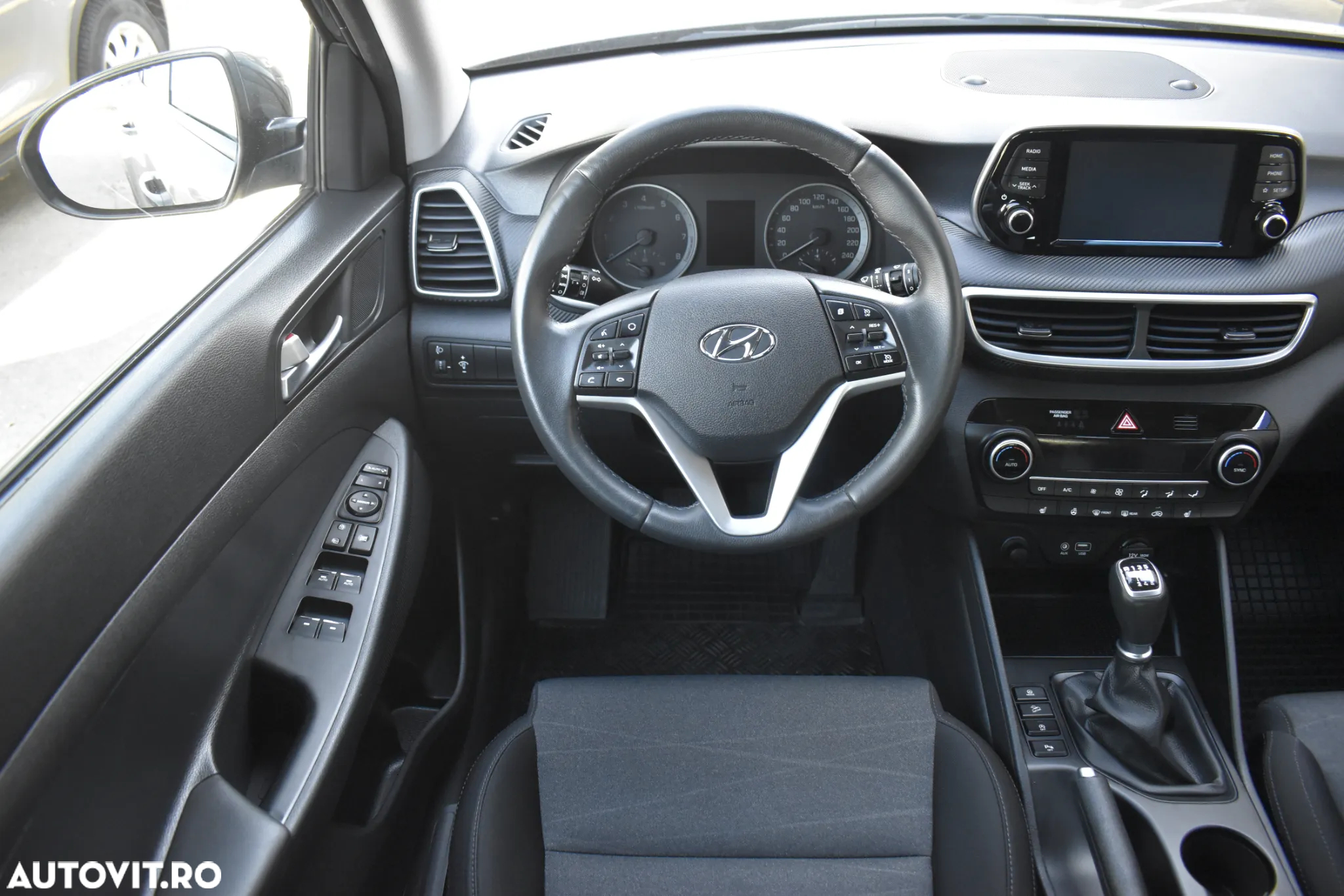 Hyundai Tucson 1.6 GDI 2WD 6MT ISG Style - 9