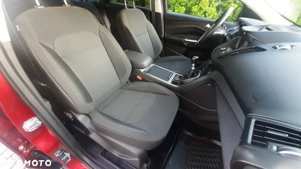 Ford Kuga 2.0 TDCi 4x2 Titanium - 32