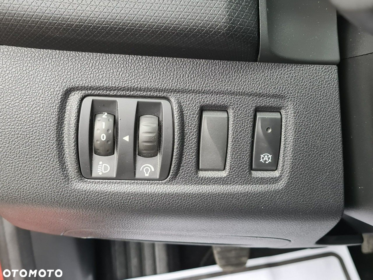 Renault Clio 0.9 Energy TCe Limited - 18
