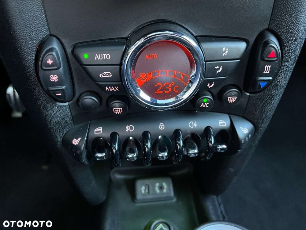 MINI Cooper S Standard - 12