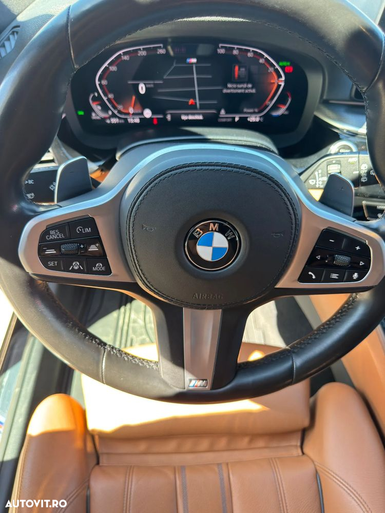 BMW Seria 5 530d xDrive AT MHEV - 12