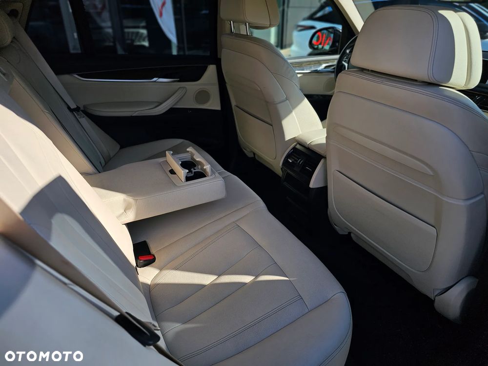 BMW X5 xDrive25d - 11