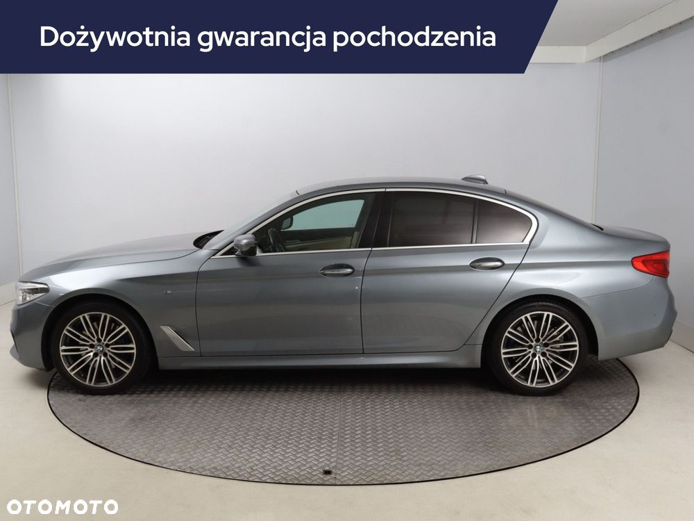 BMW 5 Series 2017 photo 3