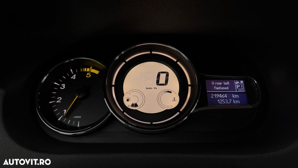 Renault Megane dCi 110 FAP EDC Paris Business - 23