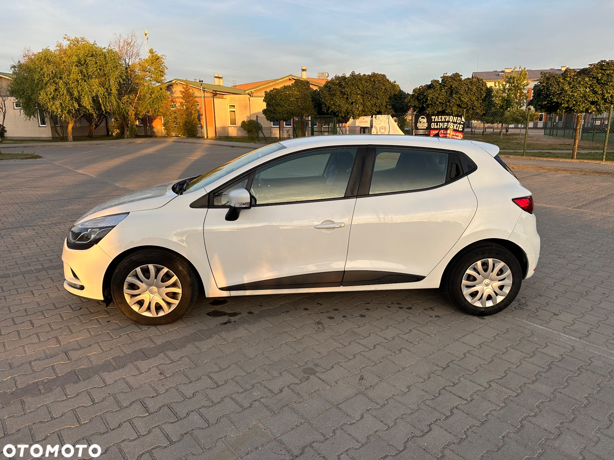 Renault Clio 1.5 dCi Energy Life - 8