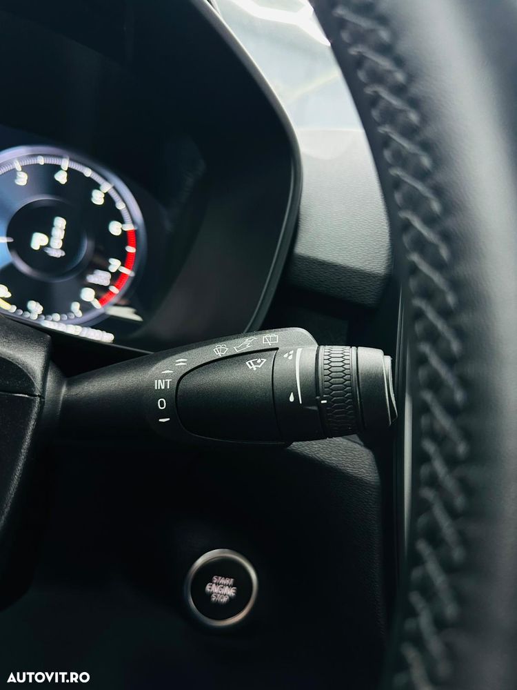 Volvo XC 40 T2 AT8 Momentum - 29