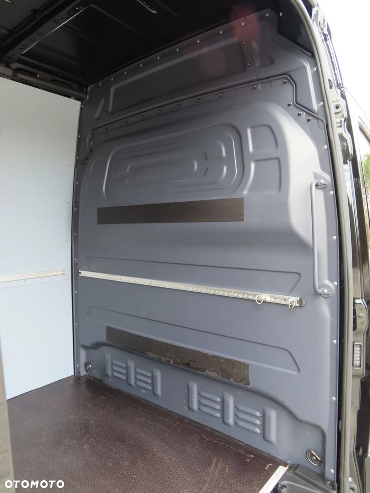 Mercedes-Benz Sprinter 319 CDI 190 KM 9G-Tronic Automat Model 907 AMG Panamericana GT AMG Furgon Blaszak Ekstra Długi LONG MAXI + 4800 mm Zawieszenie Tylne Pneumatyczne Adaptacyjne WZMACNIANY Rozstaw Osi 4325 mm Ładowność 941 Kg HAK 2800 Kg FULL Opcja Wyposażenia Stan Auta Nowy Jak Z Salonu OKAZJA DOSTEPNY I GOTOWY - 23