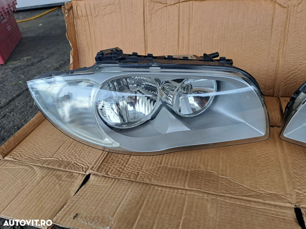 Seria 1 E87 Far stanga dreapta original BMW in stare foarte buna - 2