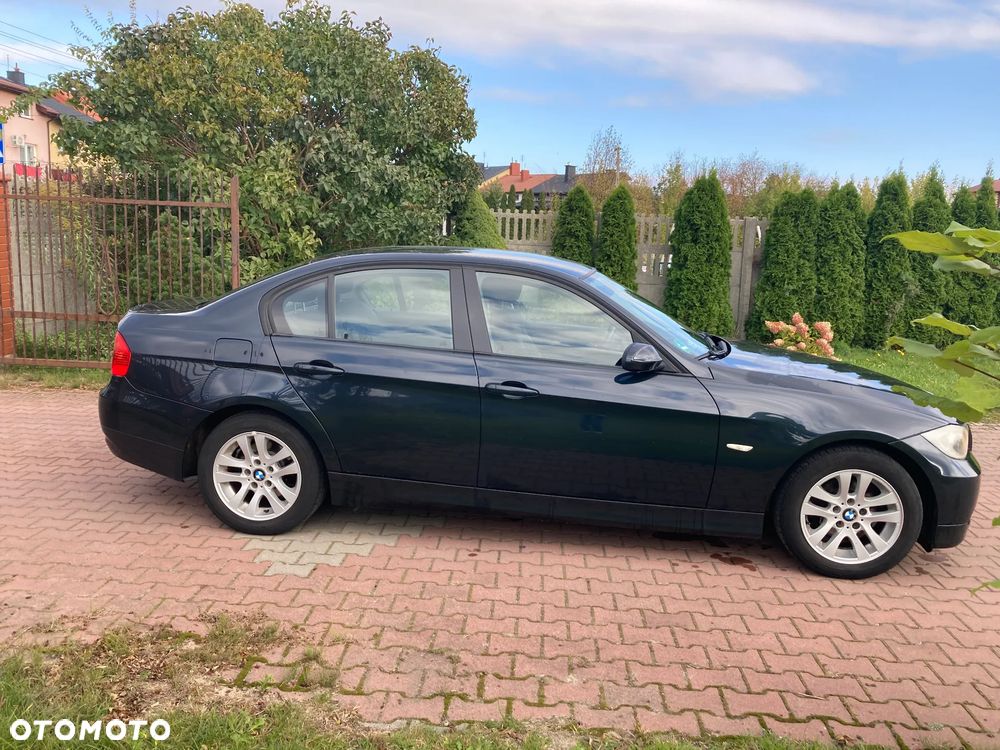 BMW Seria 3 318i - 3
