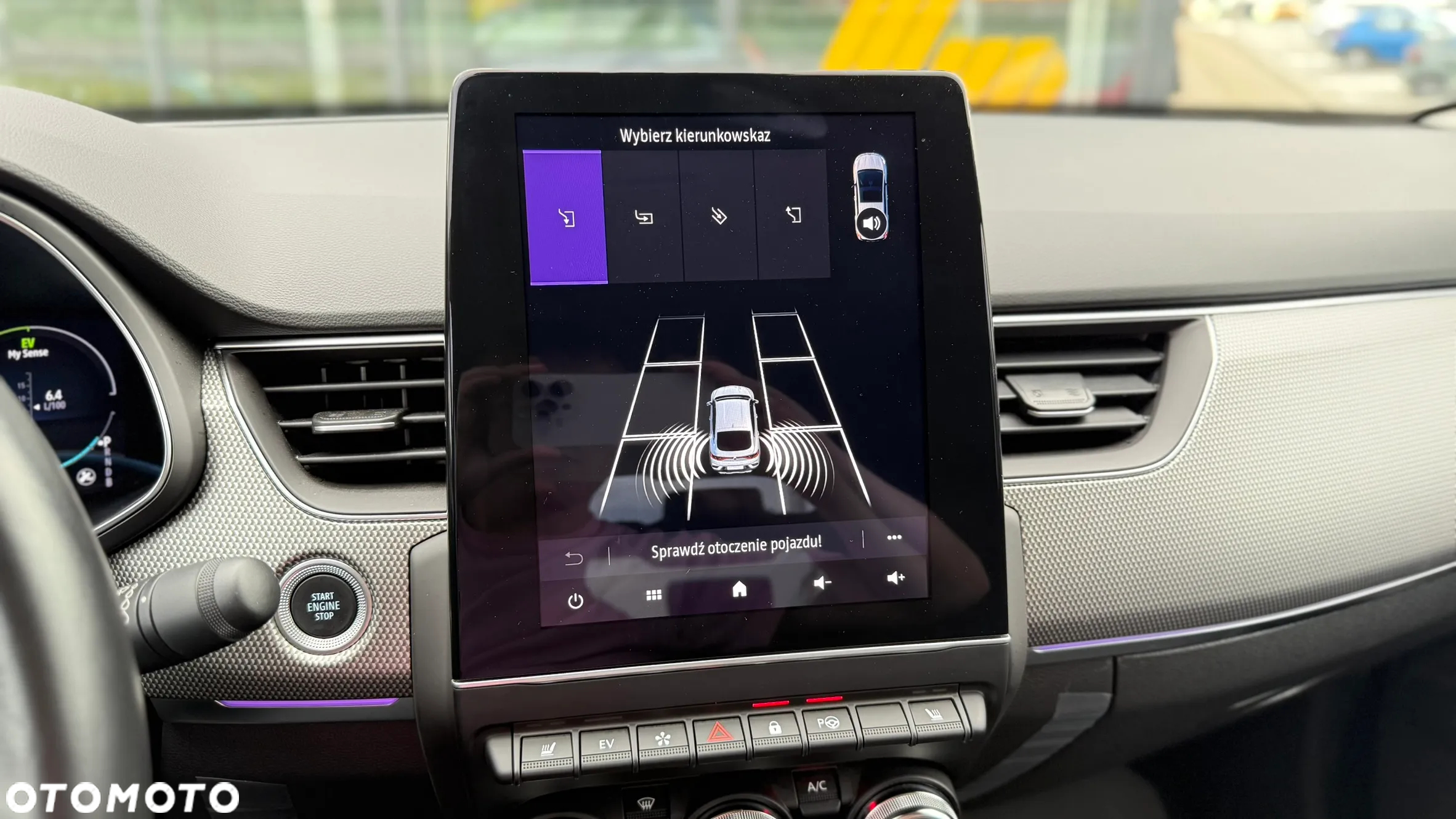Renault Arkana 1.6 E-TECH Intens MMT - 18