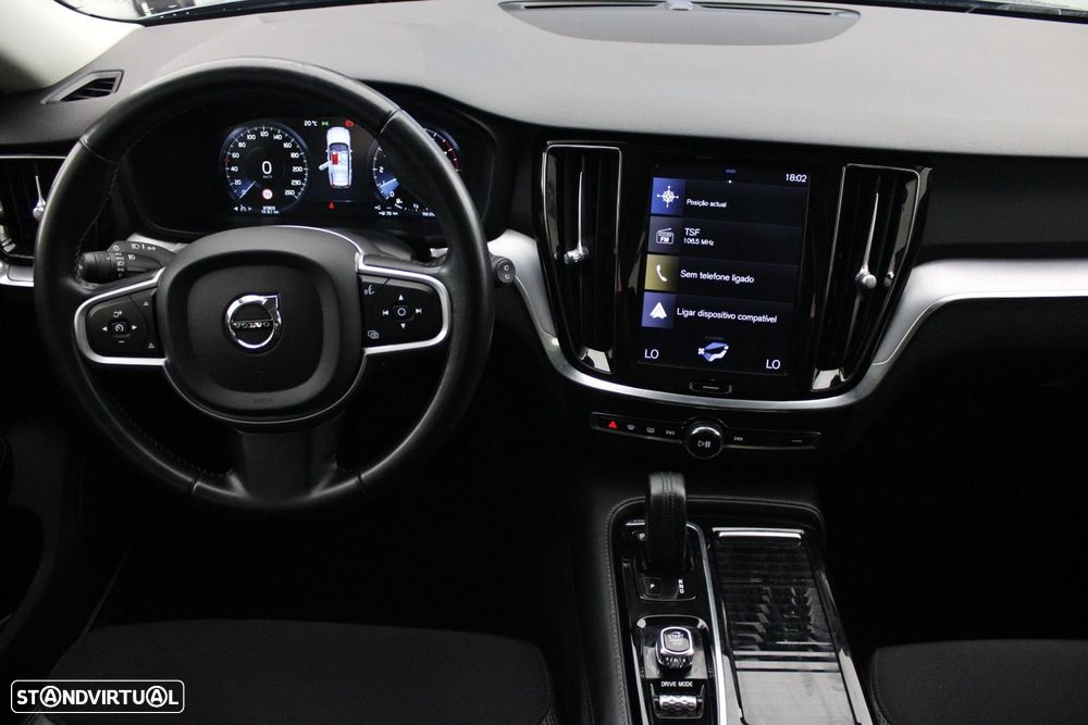 Volvo V60 2.0 T8 AWD TE Momentum - 9
