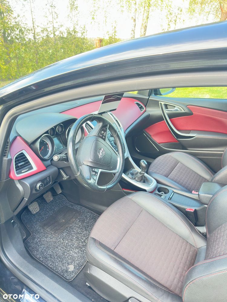 Opel Astra 1.6 Turbo Innovation - 17