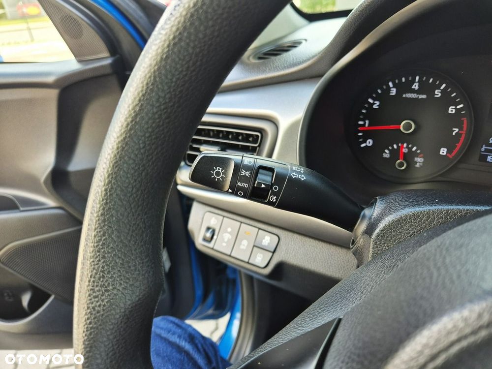 Kia Rio 1.2 M - 24