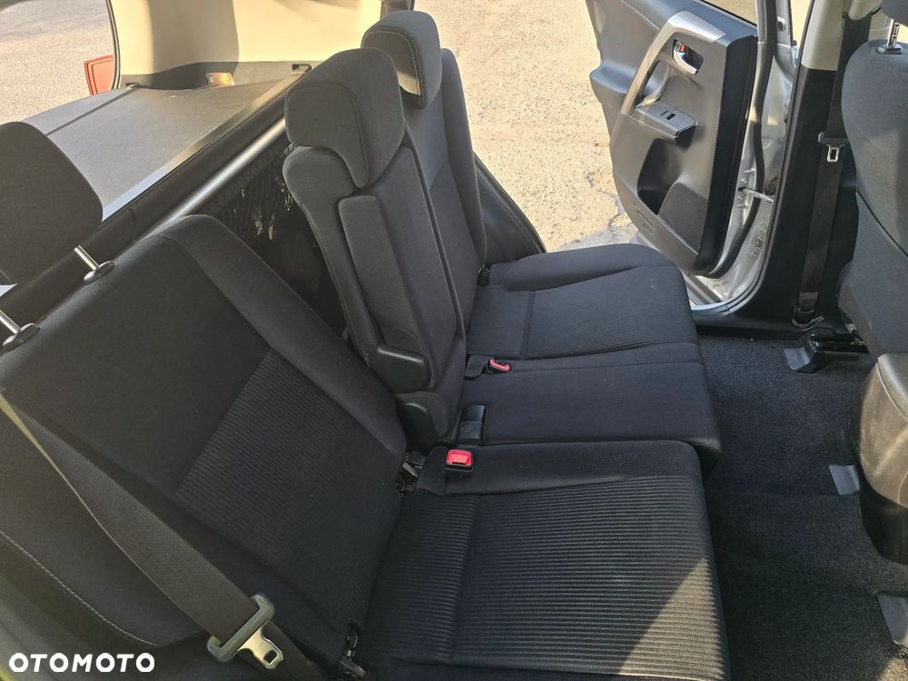Toyota RAV4 2.2 D-4D Premium - 24