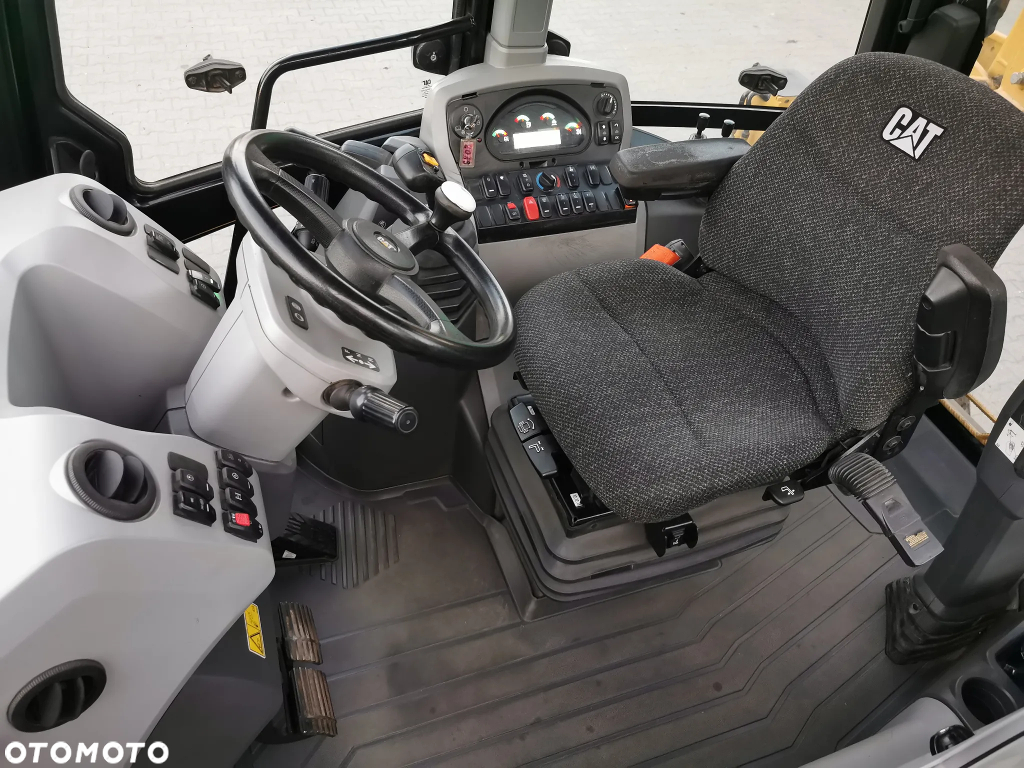Caterpillar CAT 432F2 Wecon niskopodwozie Scania - 13